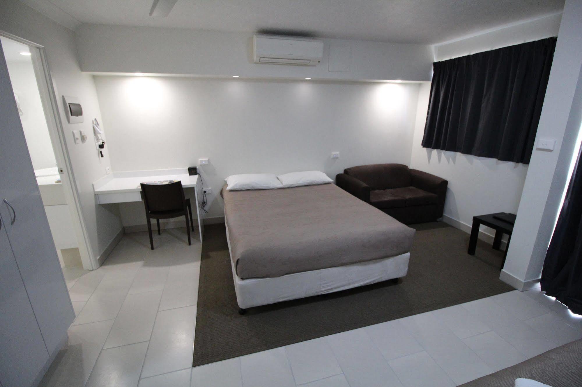 Endeavour Inn Emu Park Dış mekan fotoğraf