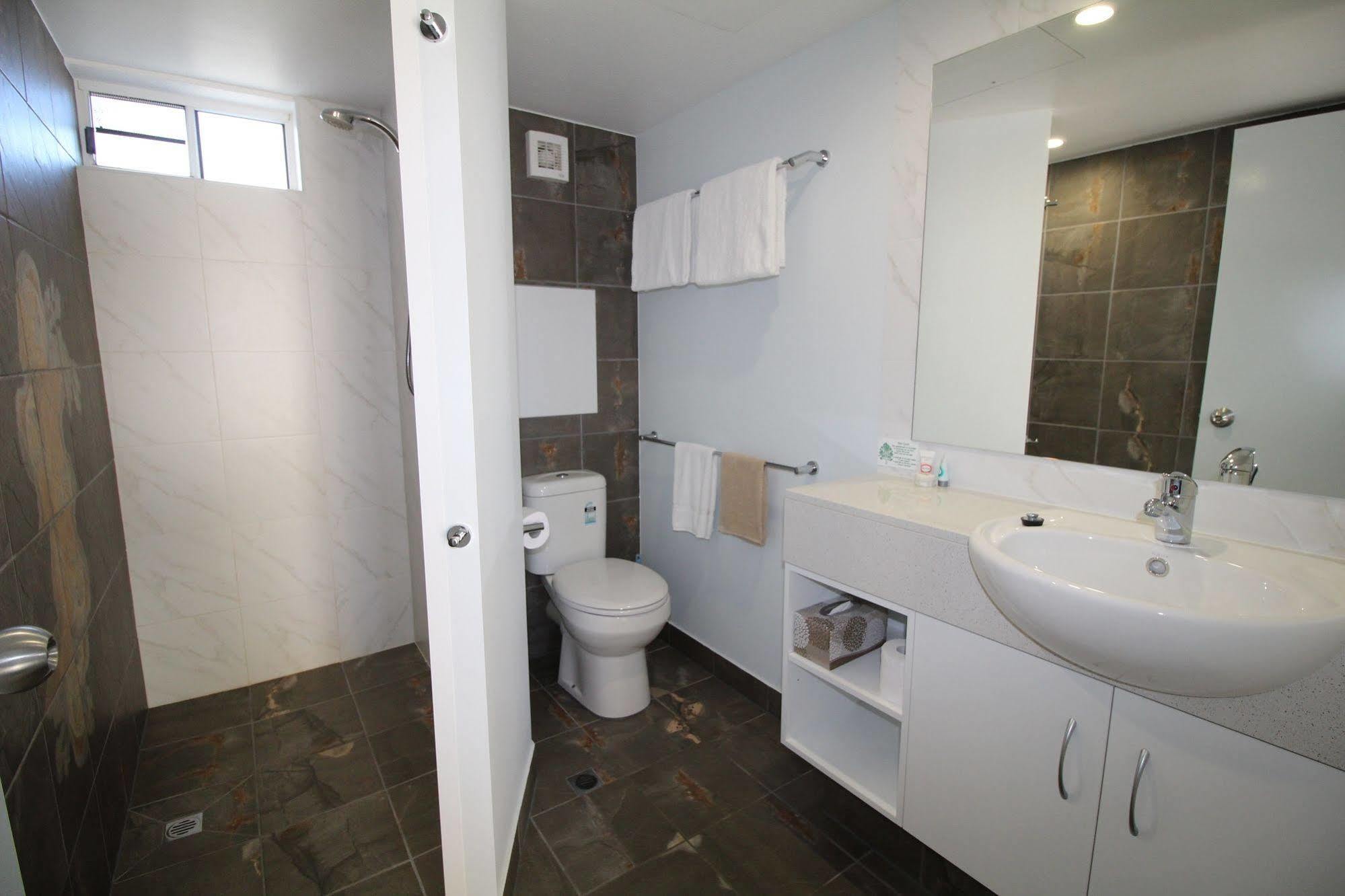 Endeavour Inn Emu Park Dış mekan fotoğraf