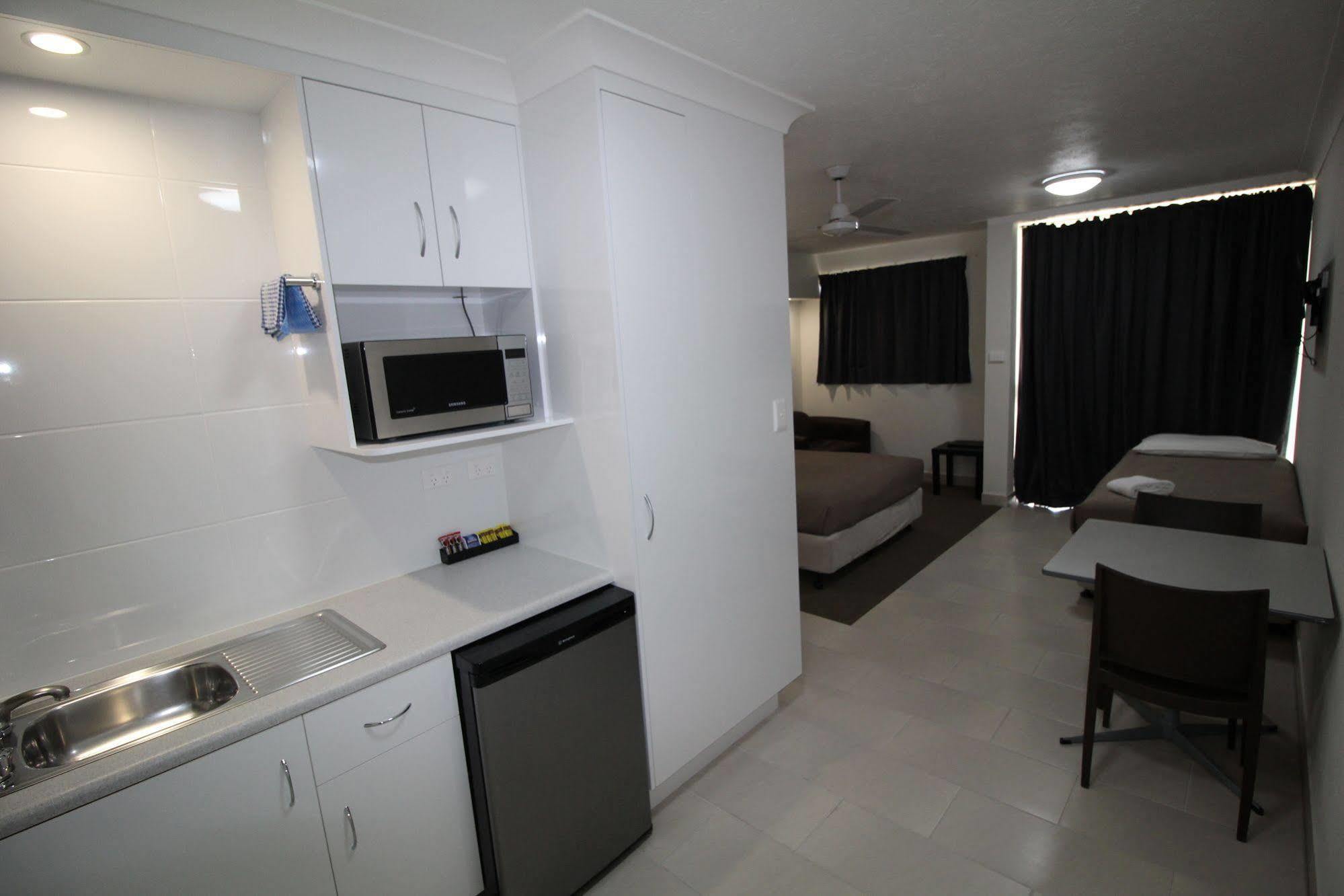 Endeavour Inn Emu Park Dış mekan fotoğraf