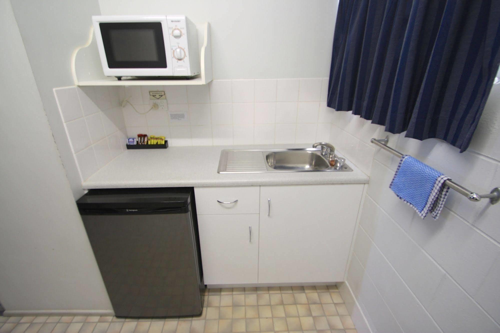 Endeavour Inn Emu Park Dış mekan fotoğraf