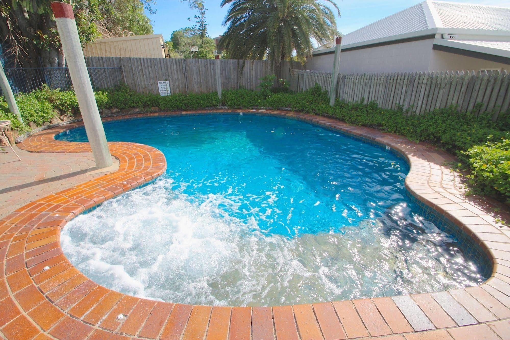 Endeavour Inn Emu Park Dış mekan fotoğraf